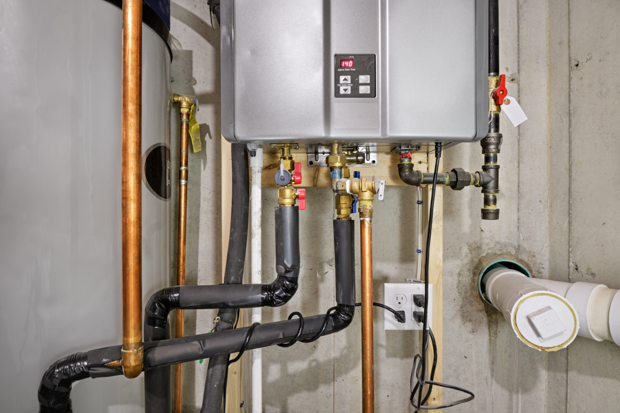 tankless vs traditional water heater